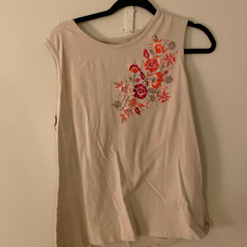 Flowers tan tank top, good condition, size L, brand basic editions